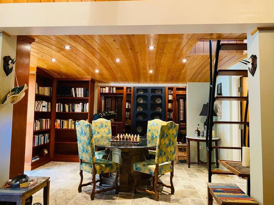 Luxury 7Br Waterfront Villa With Views Of Marina Cay And Scrub Island East End 외부 사진